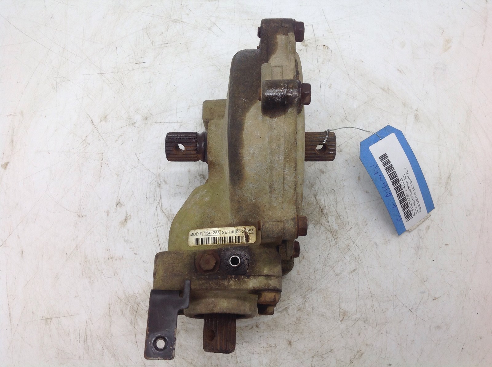 2001 Polaris front differential - Image 2