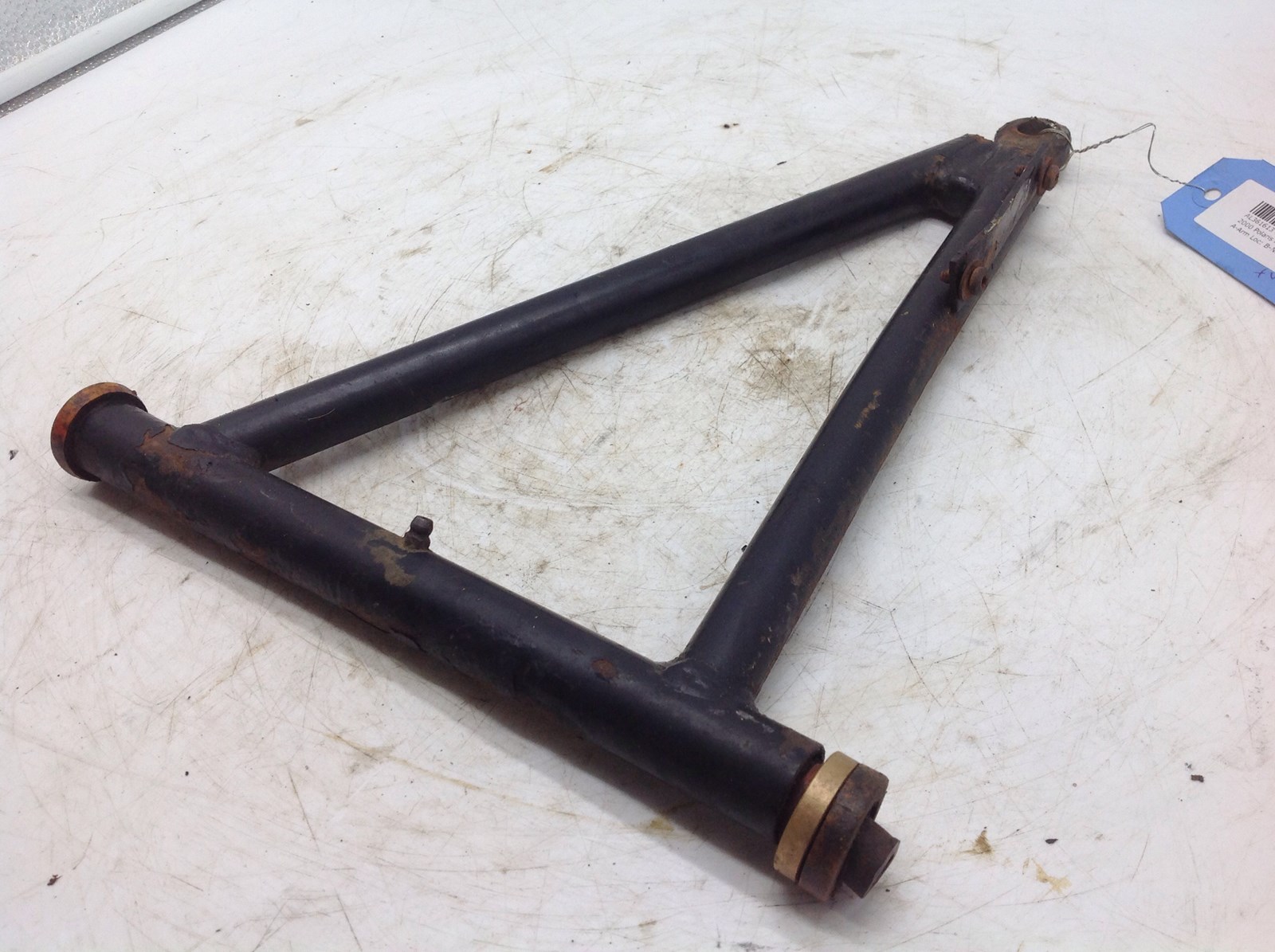2000 Polaris Front left a arm - Image 3