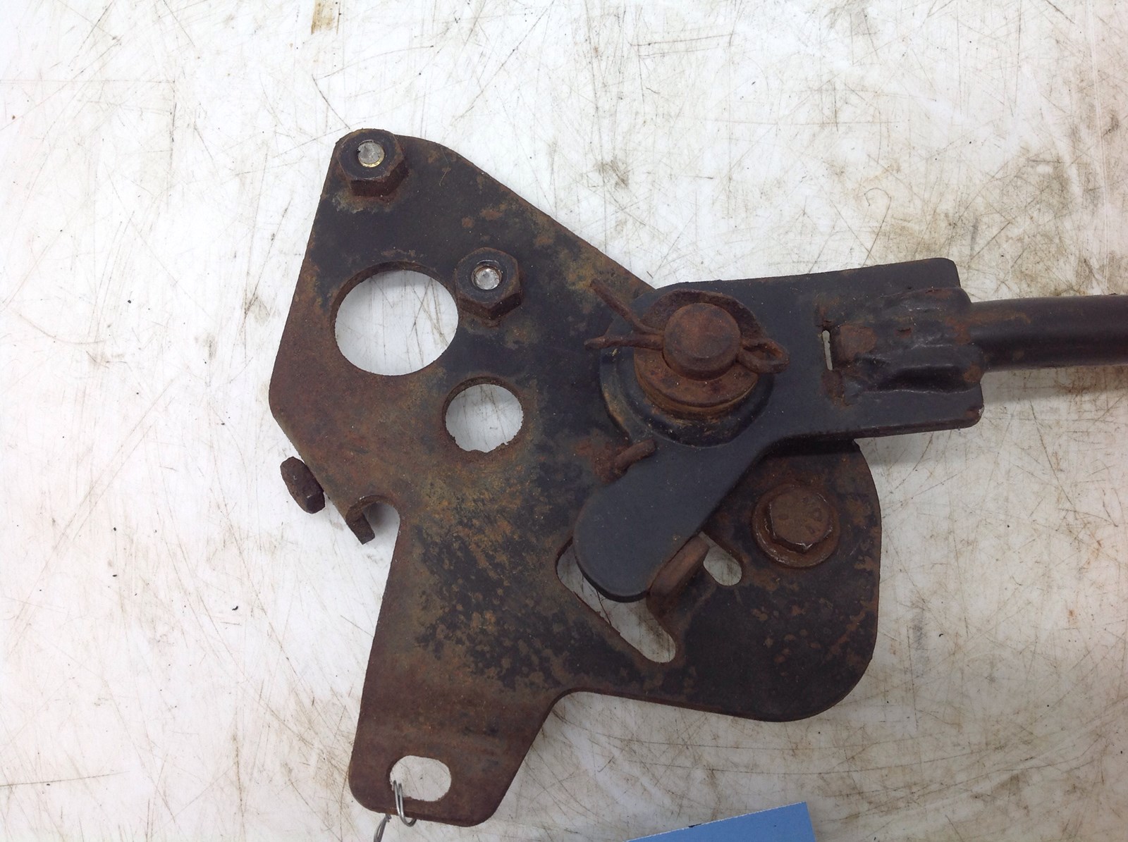 2000 Polaris Pivot rear brake mount w/ pivot brake rod - Image 2