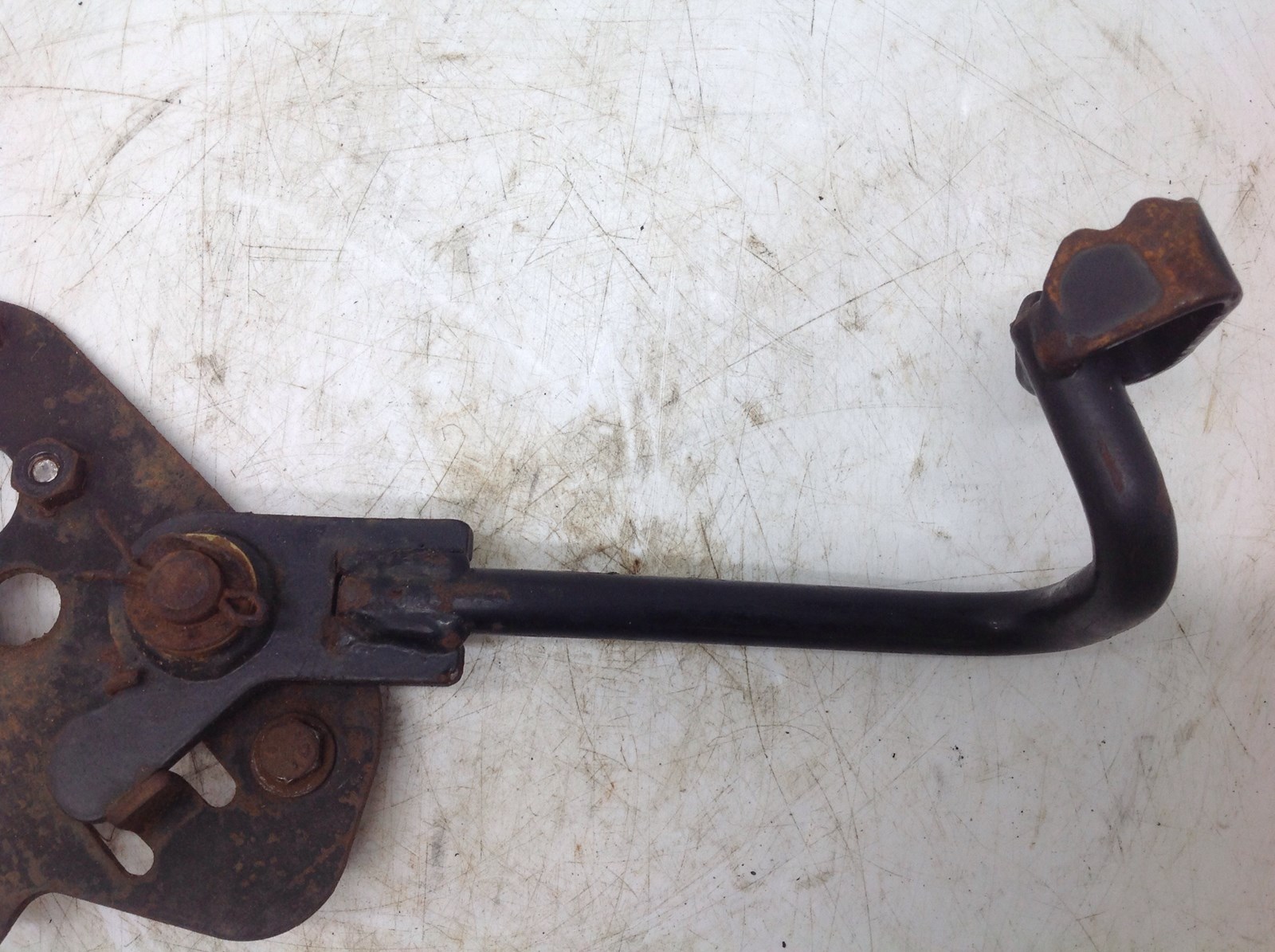 2000 Polaris Pivot rear brake mount w/ pivot brake rod - Image 3