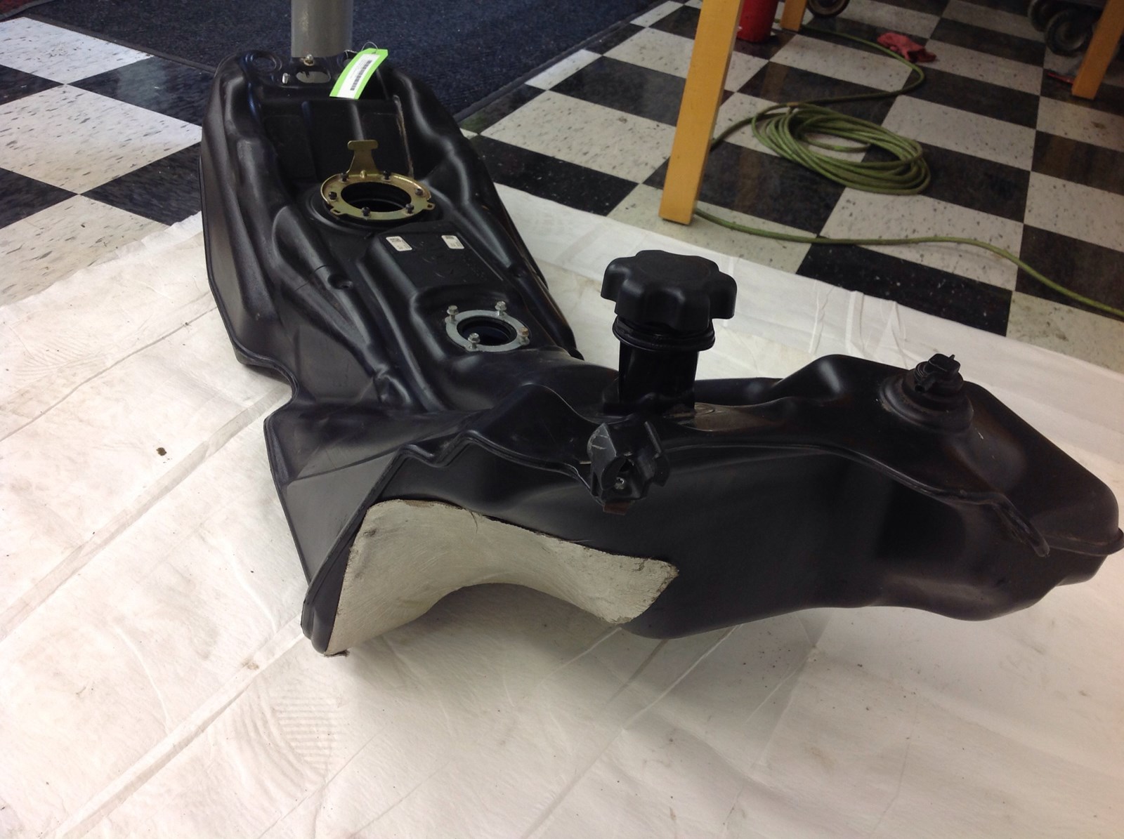 2014 Arctic Cat Gas Tank - ZR 7000 - Image 3