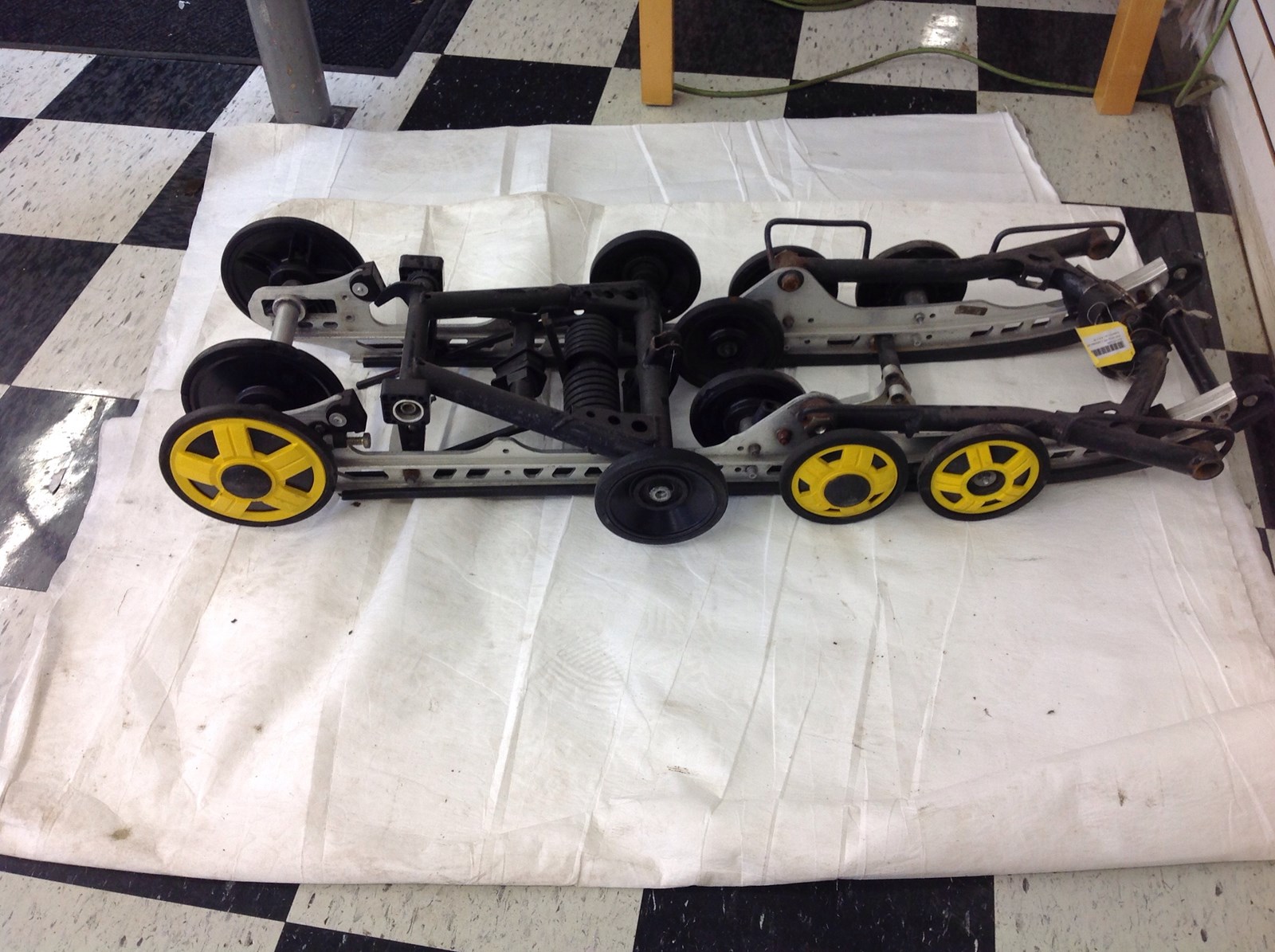 2008 Ski-Doo REAR SUSPENSION - Image 4