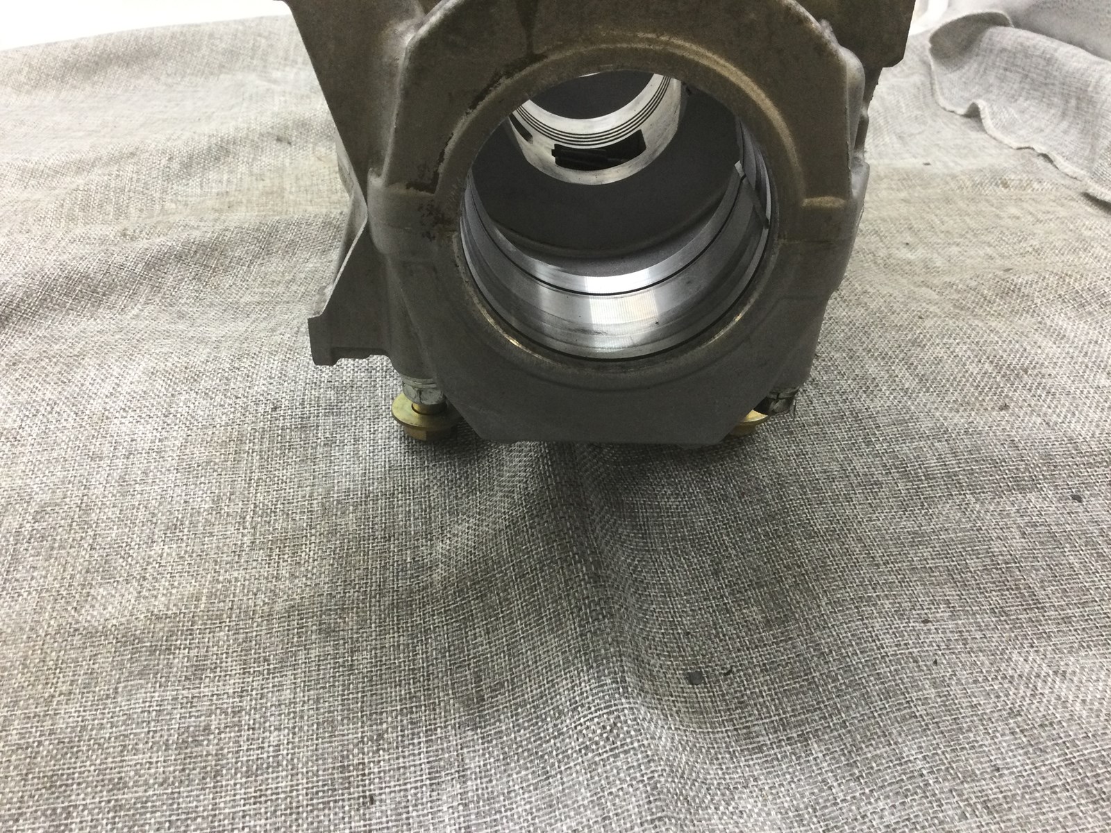 2012 Polaris CRANKCASE - Image 3