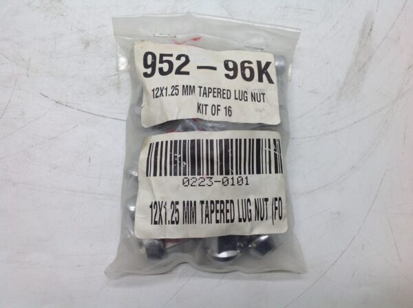 Douglas Wheel Chrome Lug Nuts 16pk