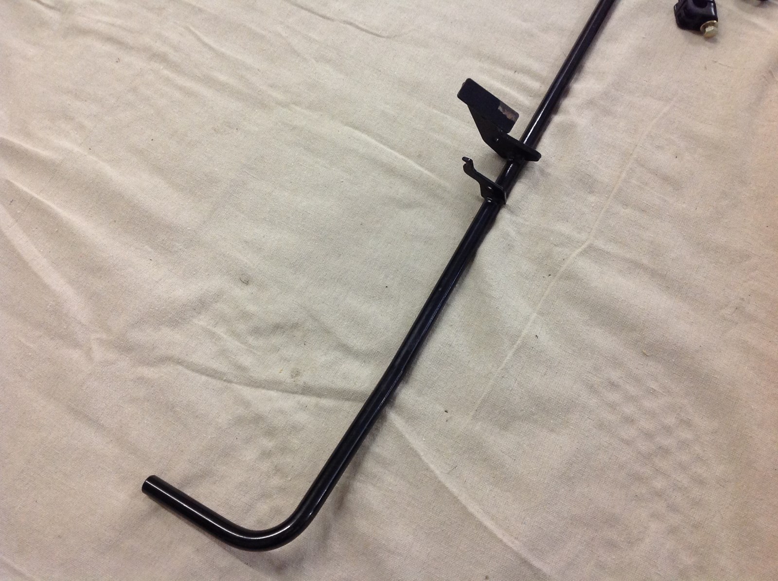 Ranger Dump Box Latch - Image 2