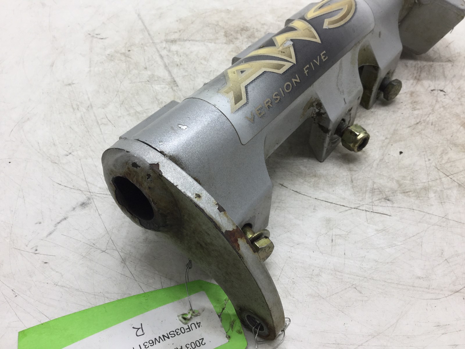2003 Arctic Cat Right Steering Spindle - Image 2