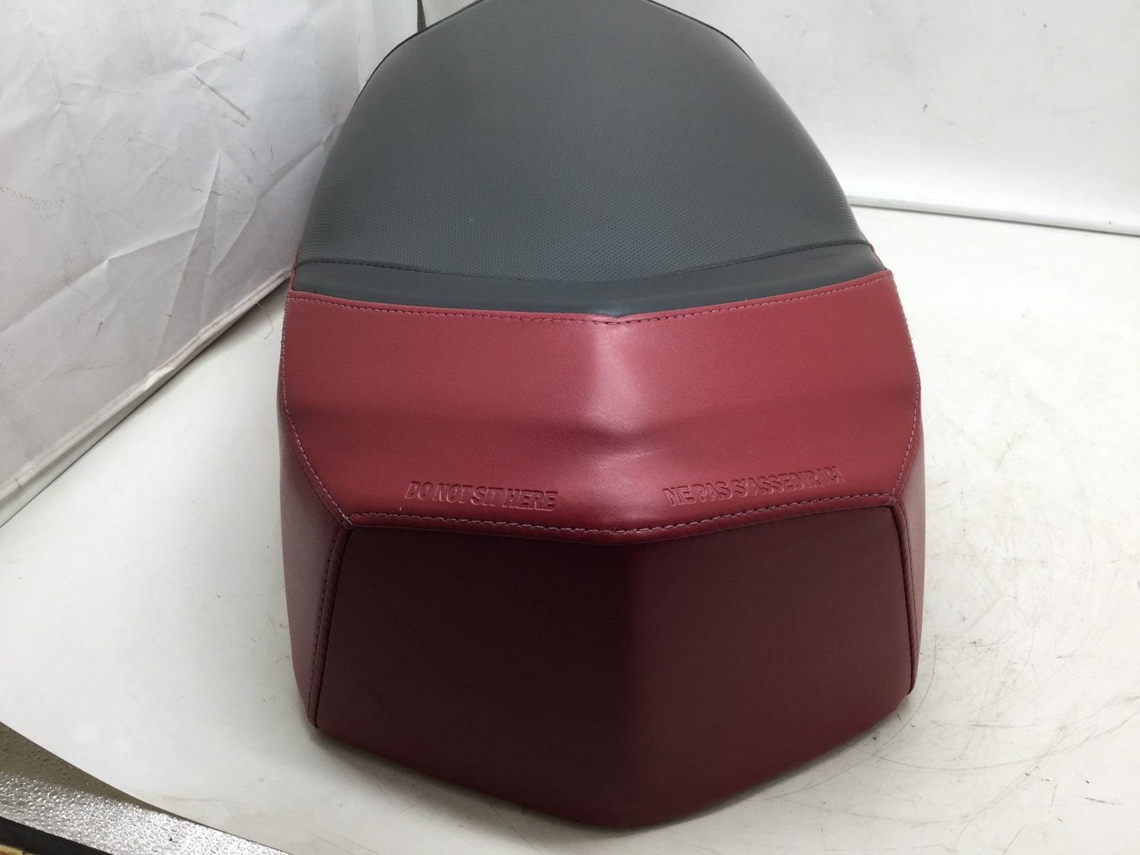 2010 Ski-Doo Seat - Image 3