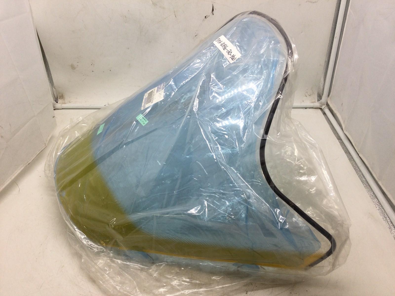 2001 Yamaha Mid Clear/Yellow Windshield - Image 2