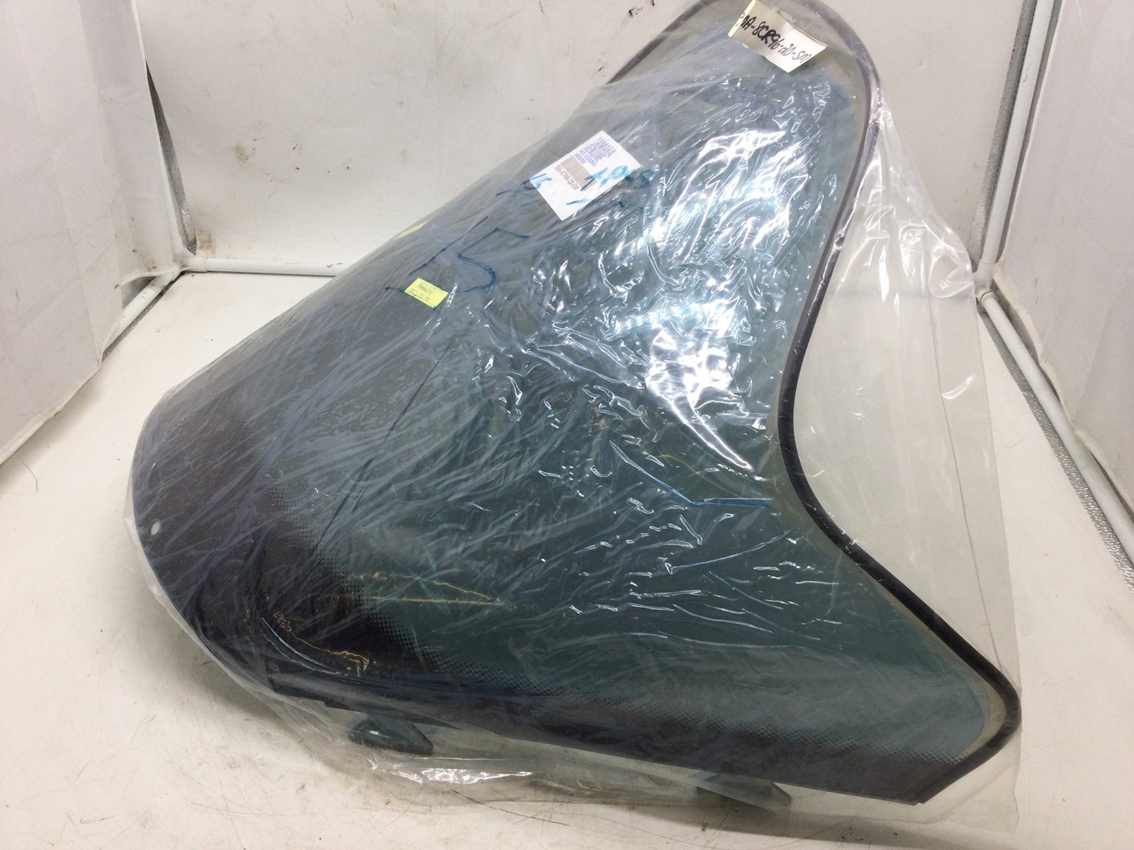 2001 Yamaha Mid Smoke/Black Windshield - Image 2