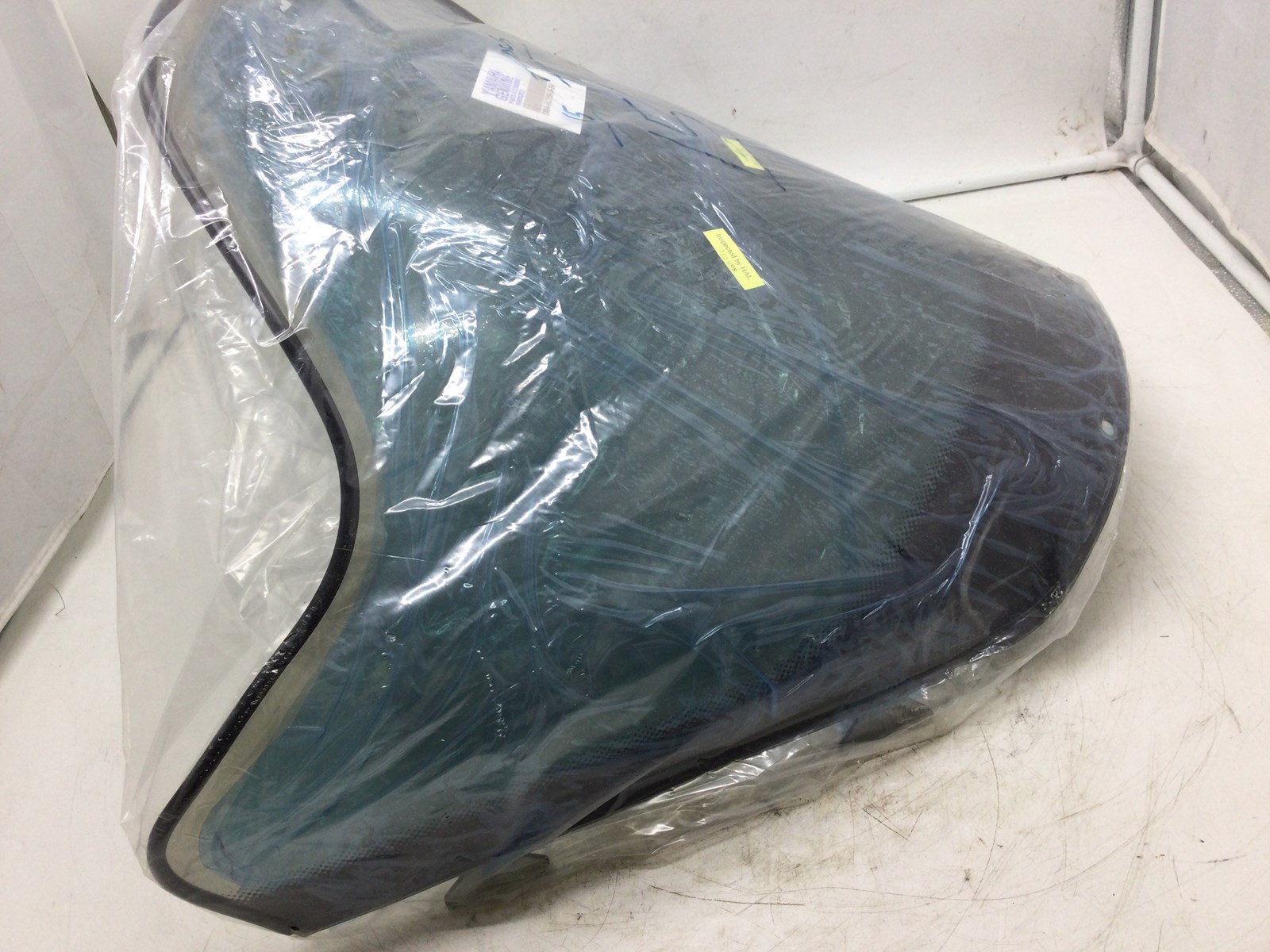 2001 Yamaha Mid Smoke/Black Windshield - Image 4