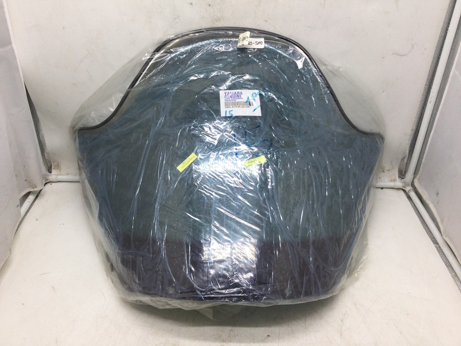 2001 Yamaha Mid Smoke/Black Windshield