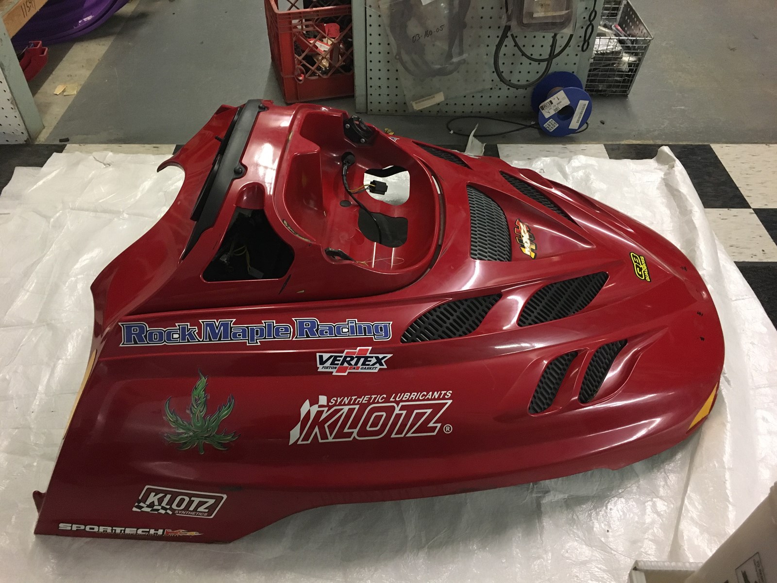 2002 Ski-Doo Hood without factory decals - Image 2