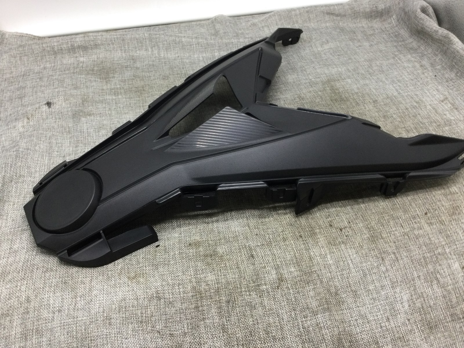 2015 Ski-Doo DEEP BLACK CENTER HOOD - Image 2