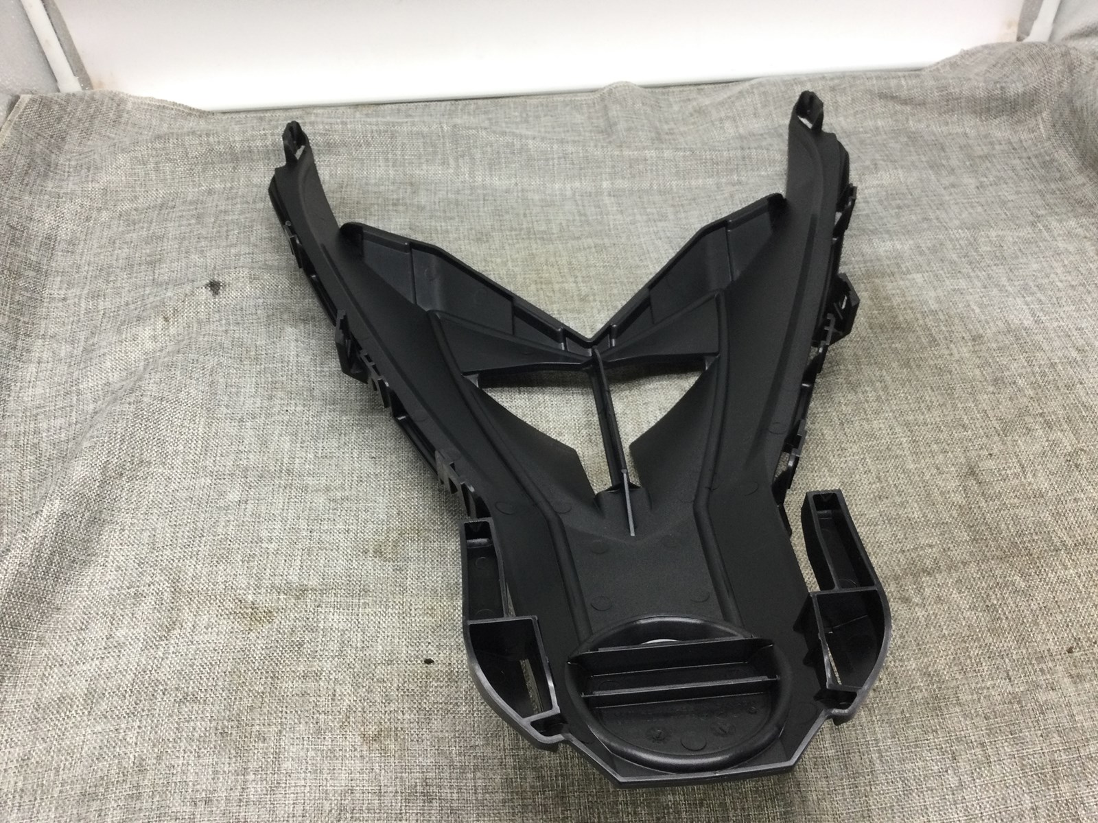2015 Ski-Doo DEEP BLACK CENTER HOOD - Image 3
