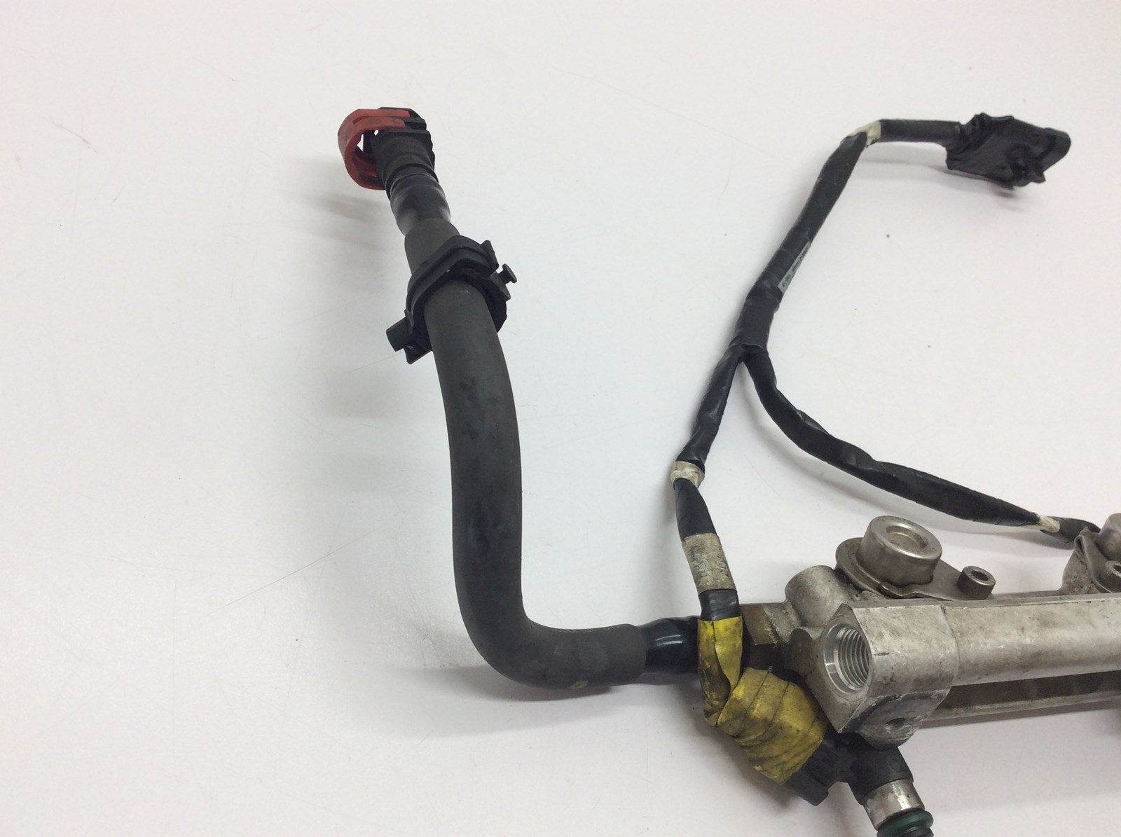 2015 Polaris FUEL RAIL - Image 2
