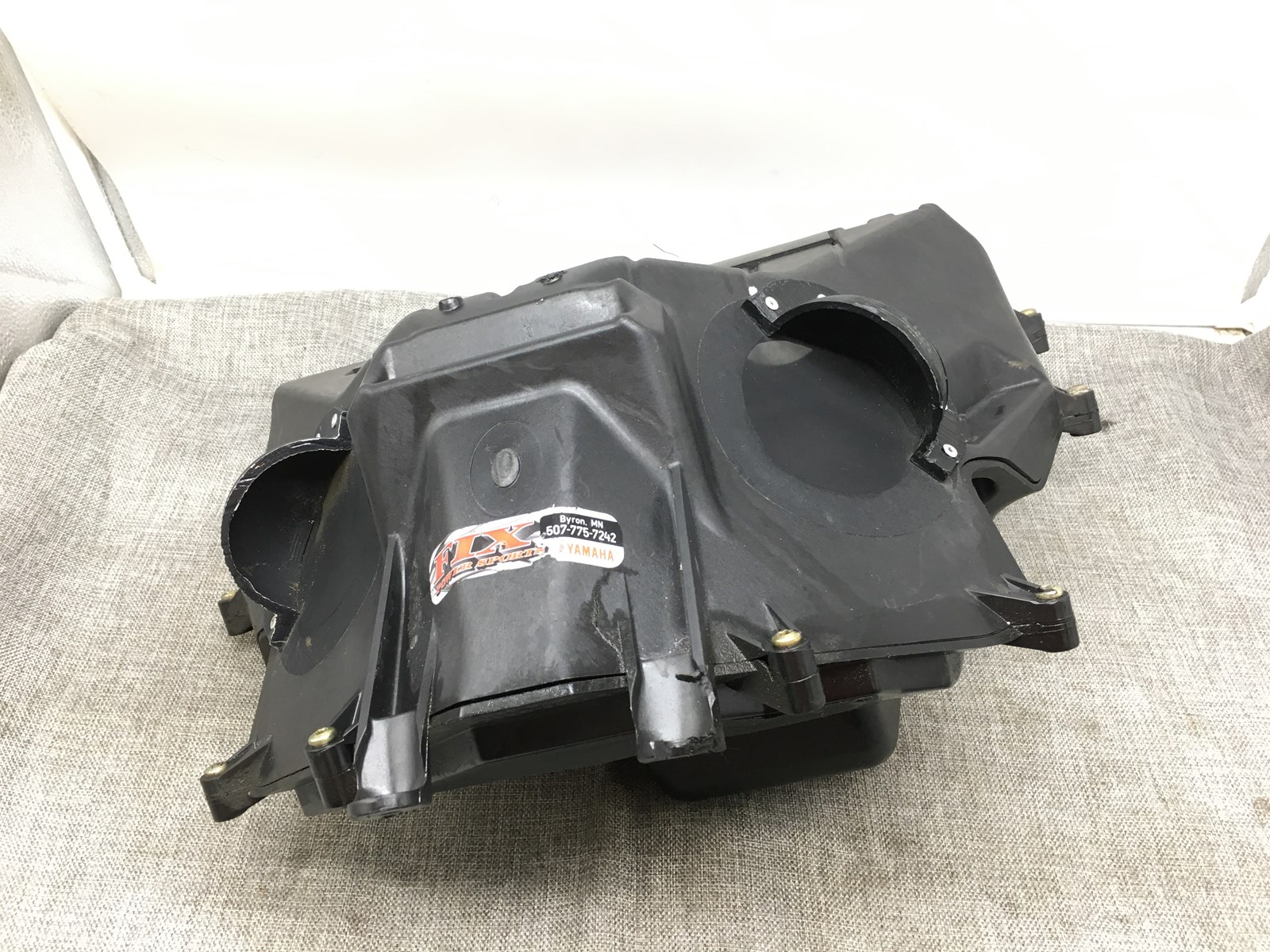 2016 Yamaha Air Silencer Intake / airbox - Image 3