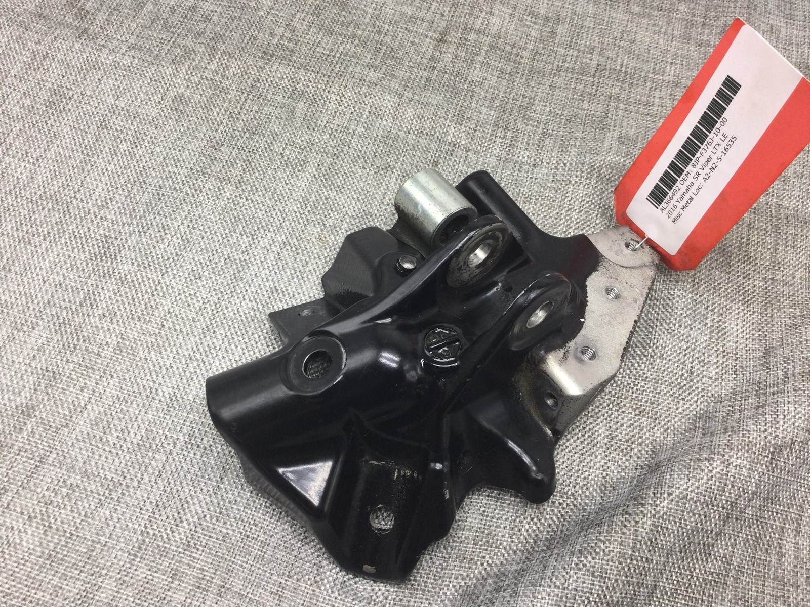 2016 Yamaha HOLDER ABSORBER