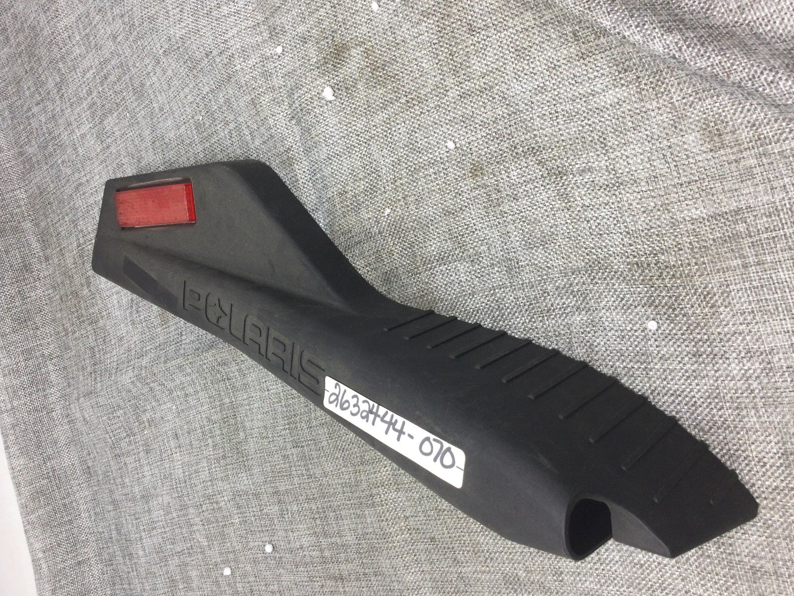 2001 Polaris SNOW SKIRT & REFLECTOR RH - Image 2