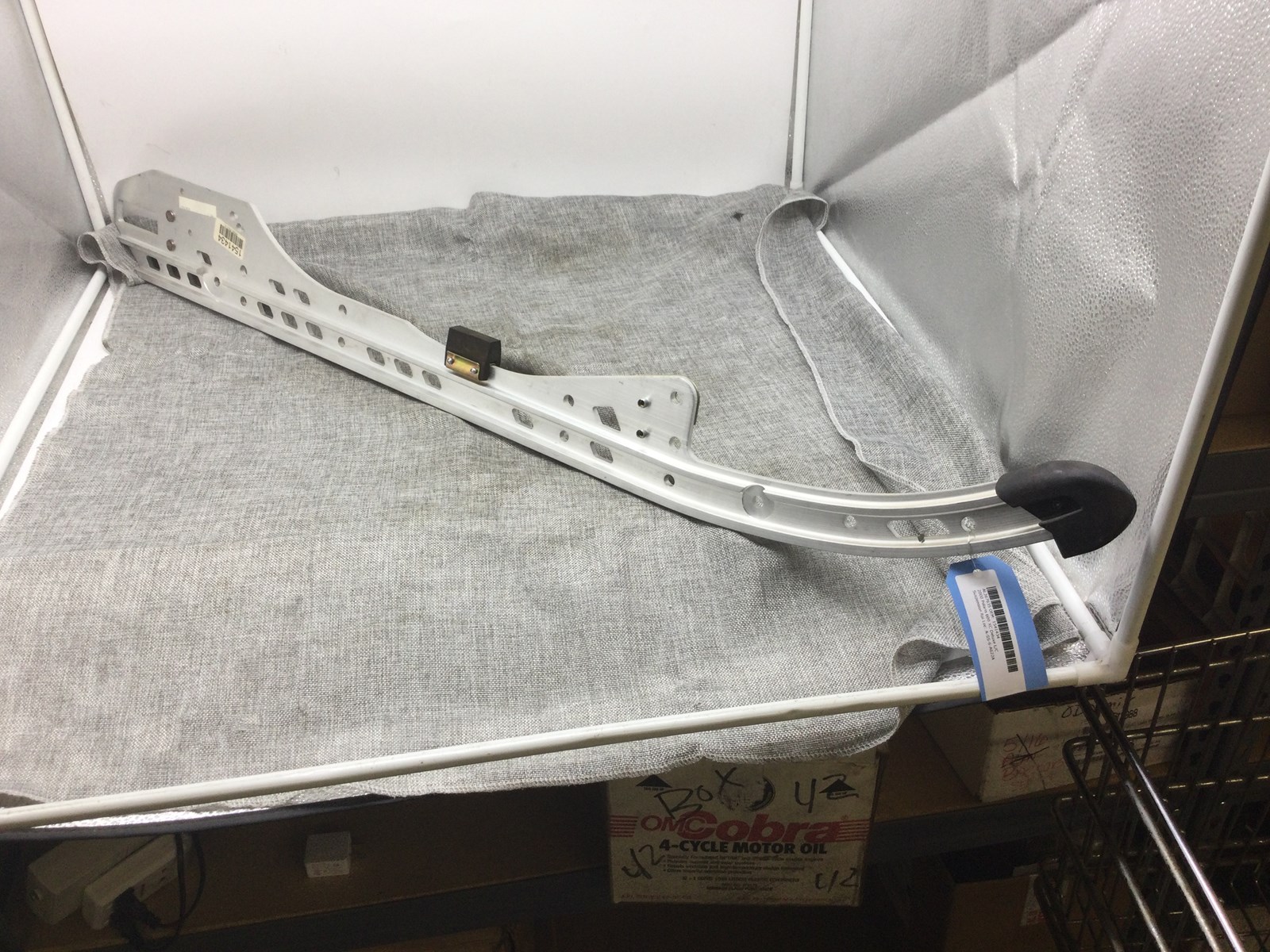 2000 Polaris SUSPENSION RAIL LH