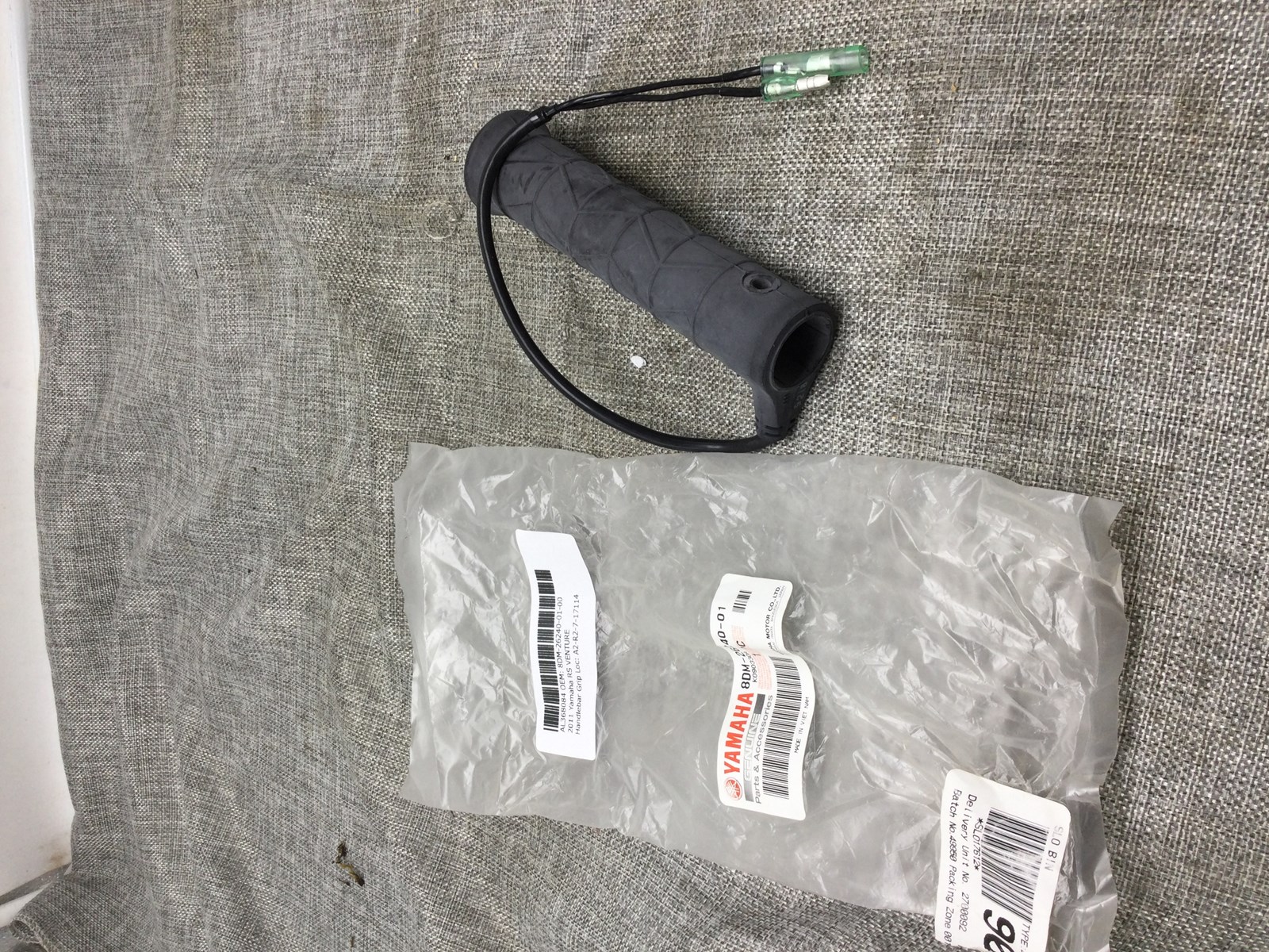 2011 Yamaha GRIP ASSEMBLY