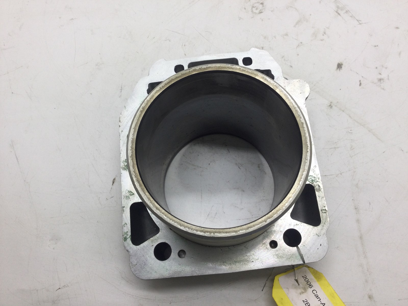 2006 Can-Am Outlander 800 Cylinder - Image 4