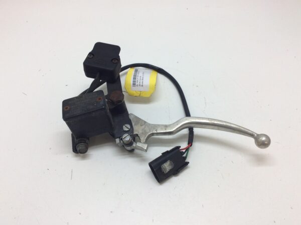 2006 Can-Am Outlander 800 Front Master Cylinder - Image 3