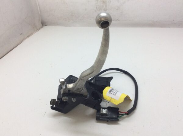 2006 Can-Am Outlander 800 Front Master Cylinder - Image 5