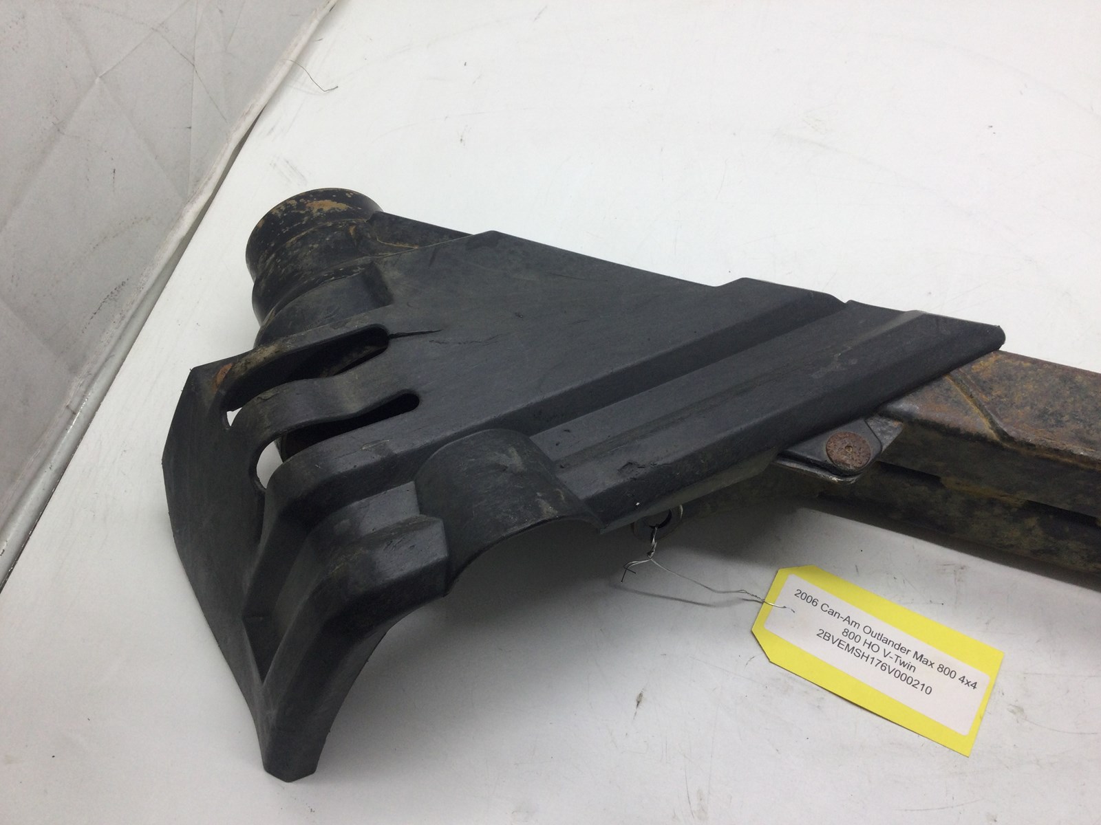 2006 Can-Am Outlander 800 LH Swing Arm - Image 5