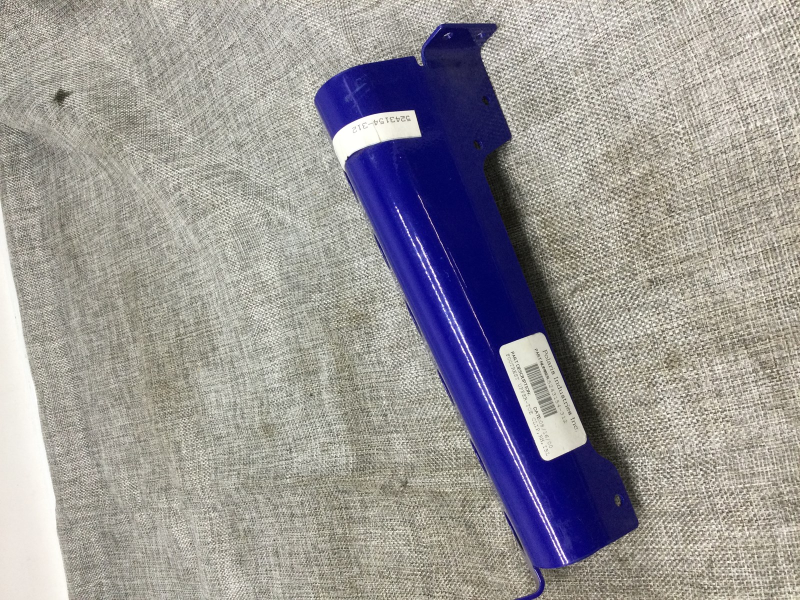 2001 Polaris UPPER FOOTREST TO SLIP RH BLUE - Image 2