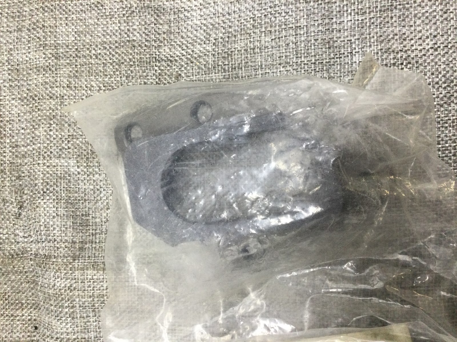 2003 Polaris LH SLIDER GUIDE BRACKET - Image 2