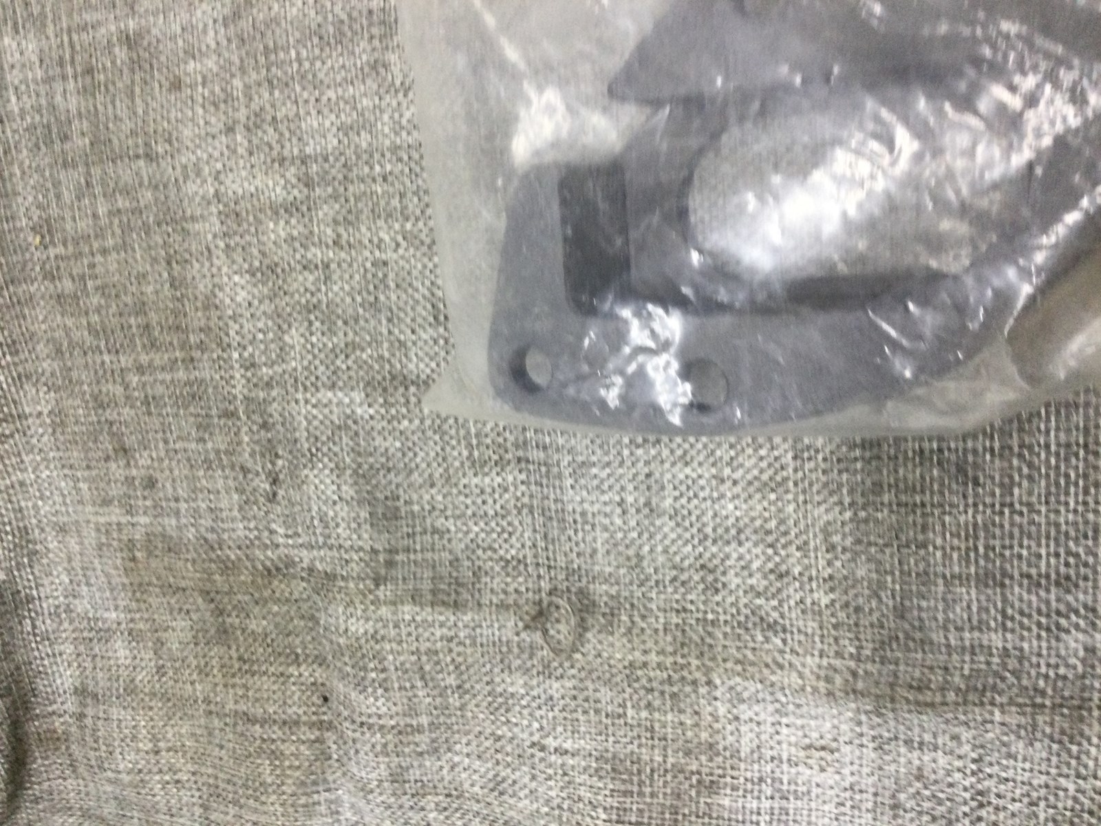 2003 Polaris LH SLIDER GUIDE BRACKET - Image 4