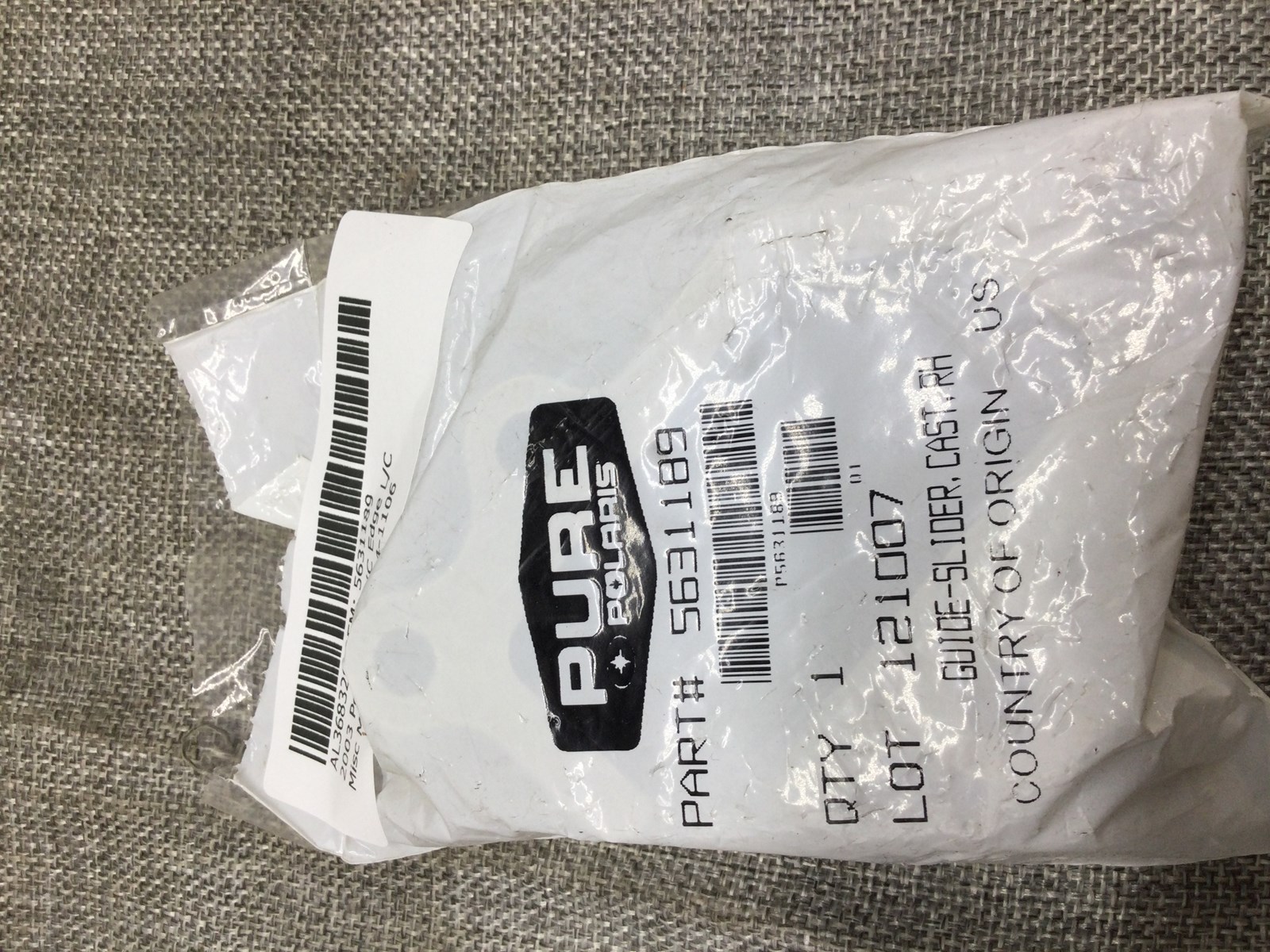 2003 Polaris RH SLIDER GUIDE - Image 4