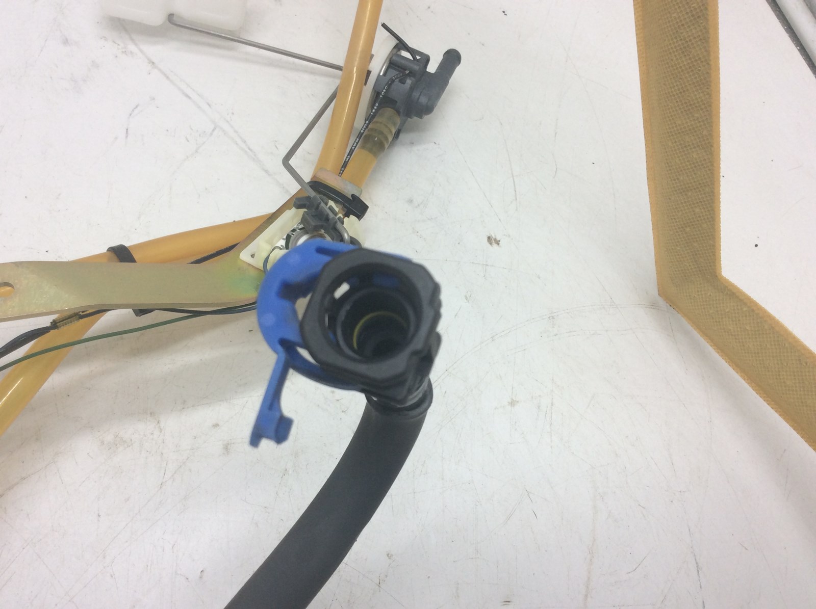 2015 Polaris fuel pump - Image 2