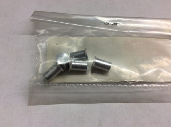 RIVET - COUNTERSUNK