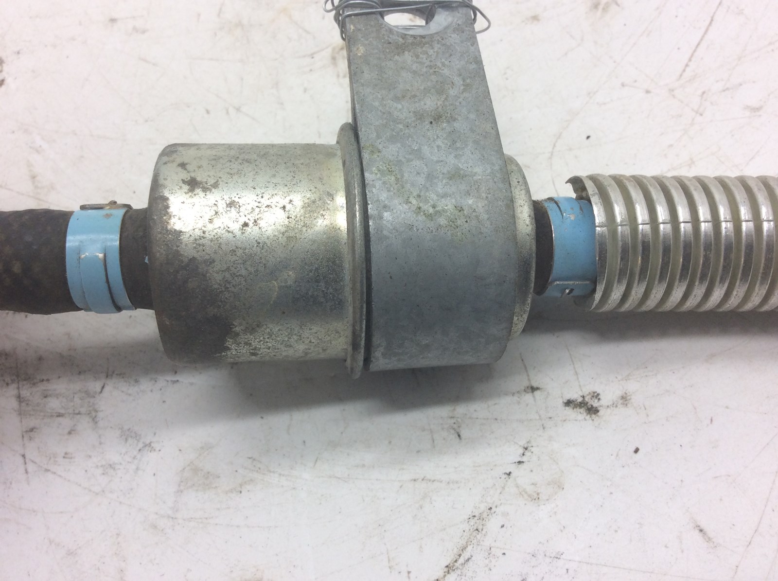 2004 Ski-Doo fuel filter - Image 4