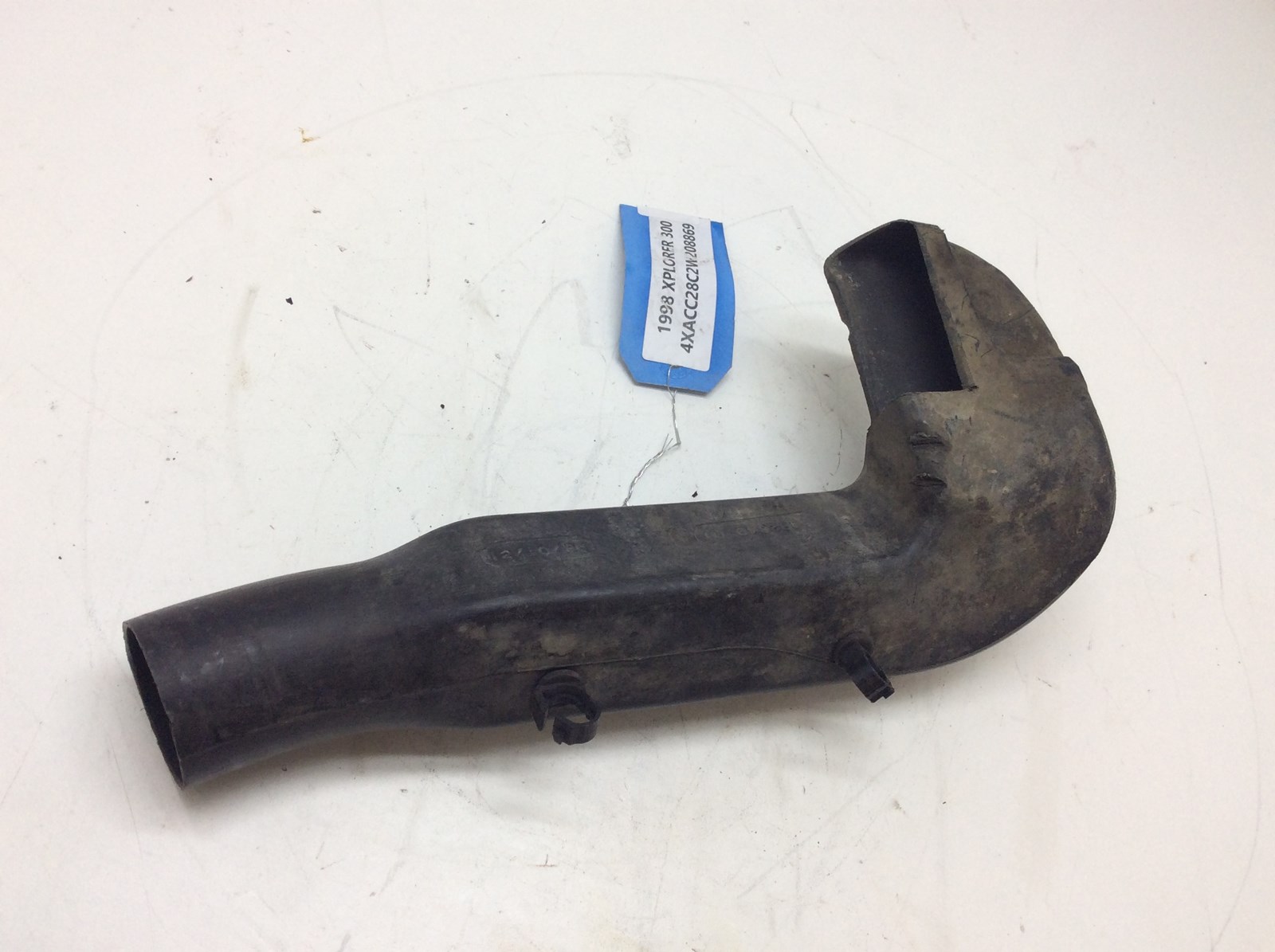 1999 Polaris air duct - Image 4