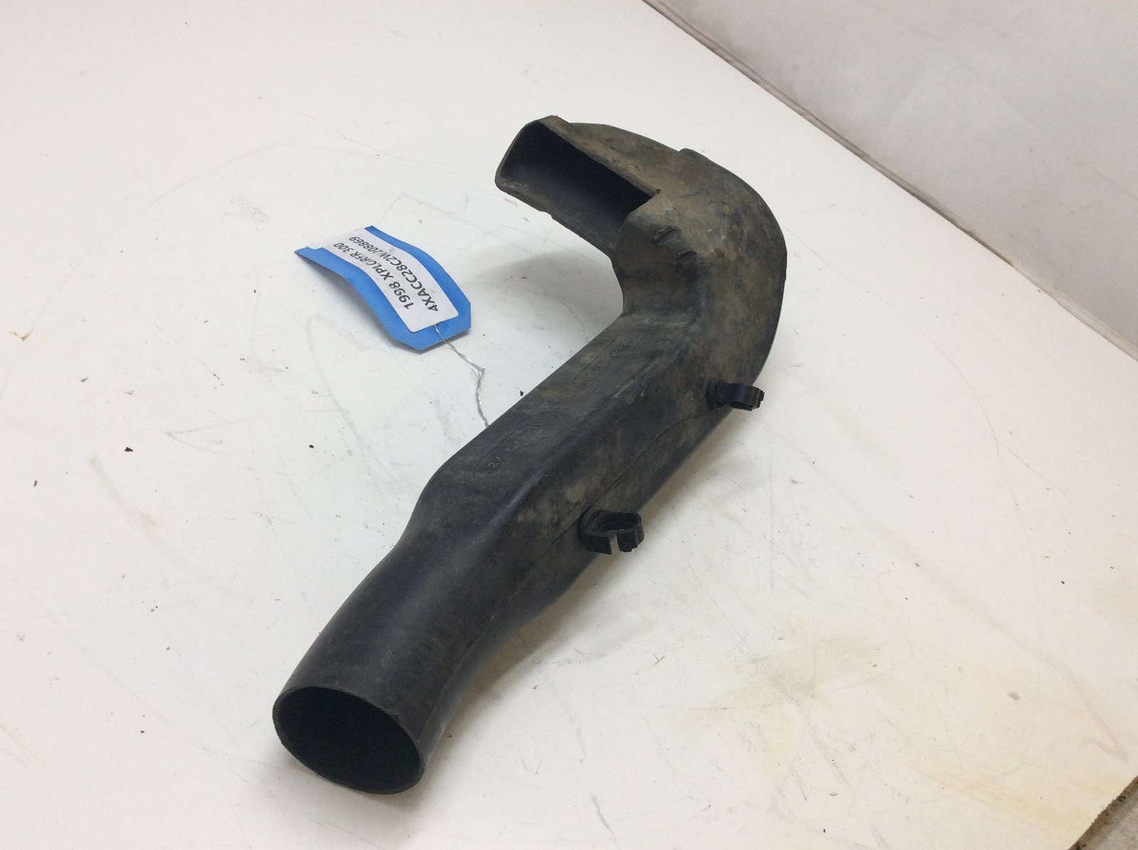 1999 Polaris air duct - Image 5