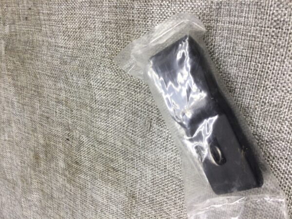 2010 Polaris RANGER LOCKING STORAGE LATCH - Image 3