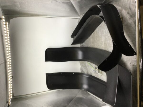 2002 Polaris FRONT AND REAR MUD SKIRTS
KIT = 2872316 & 2872317