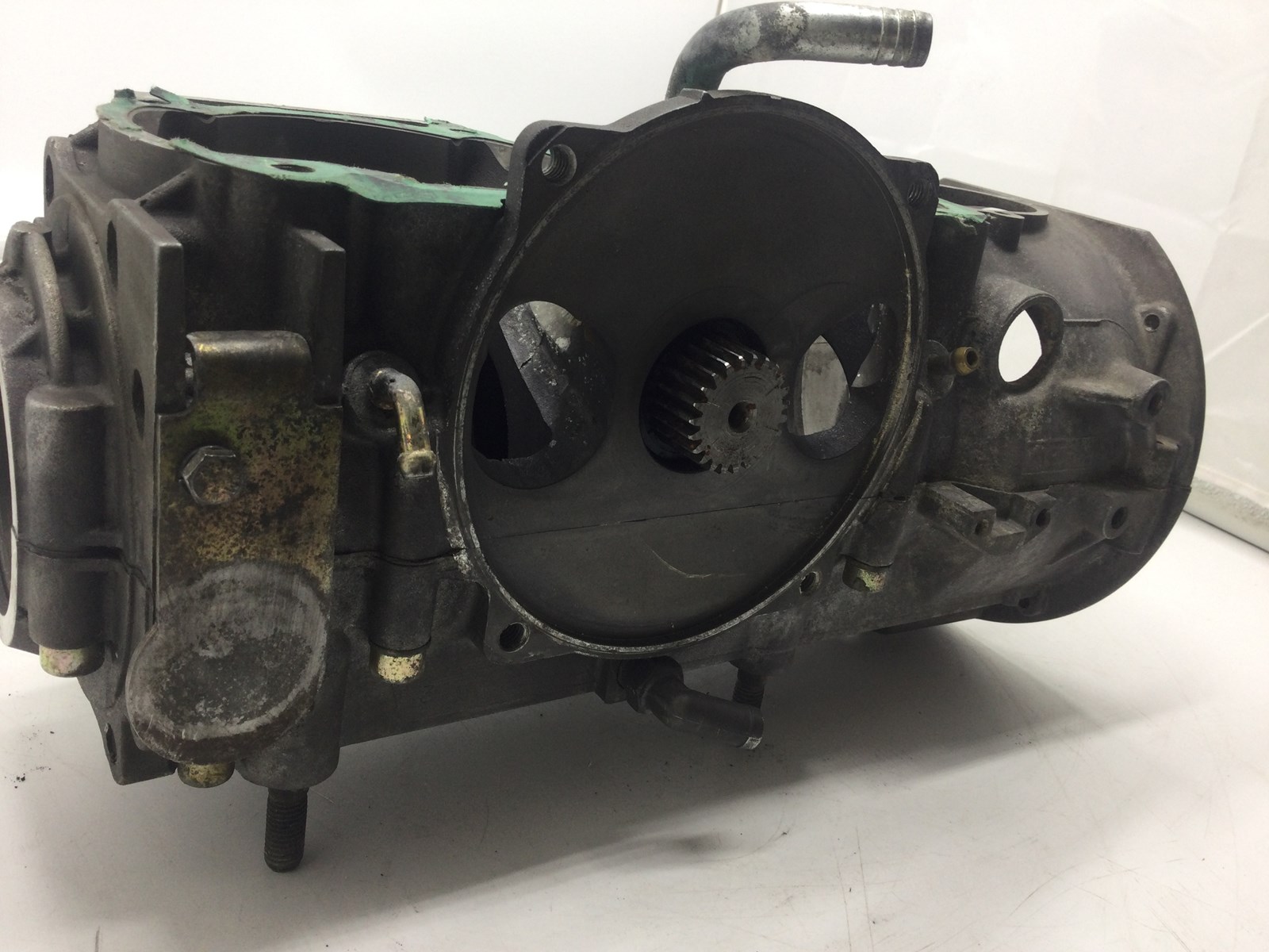 1998 Ski-Doo Crankcase - Image 2