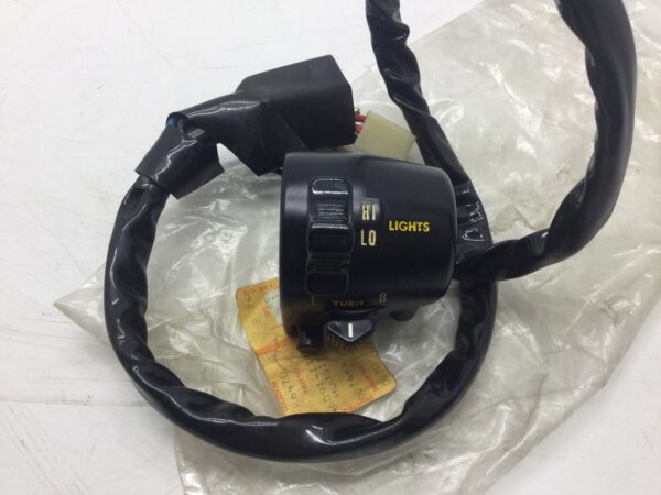 1981 Kawasaki KZ305 LH Handlebar Control Assy - Image 3
