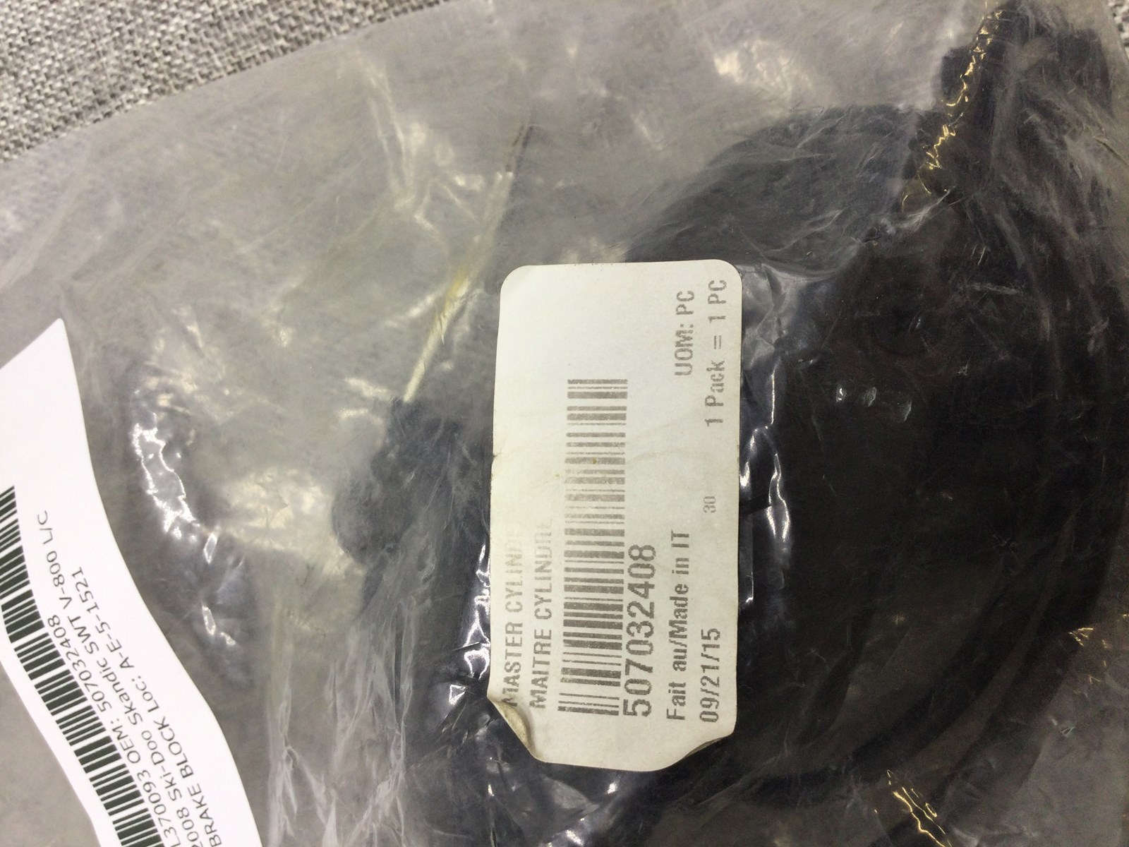 Brake Master Cylinder - Image 4