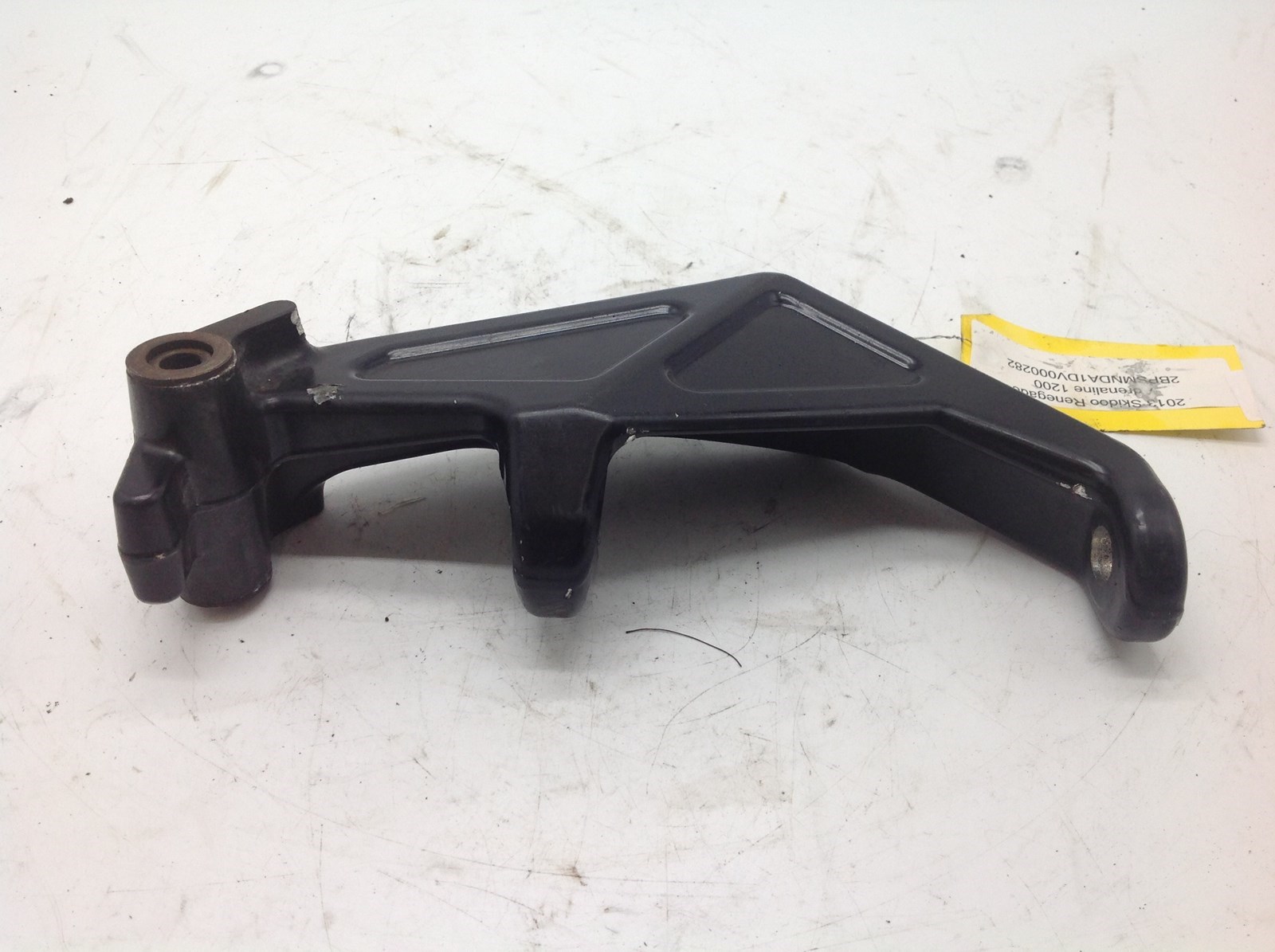 2014 Ski-Doo ski spindle-RH - Image 2