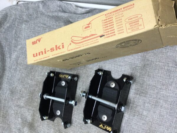 1996 Yamaha Motovan Ski Saddle Pair Uni-Ski - Image 4