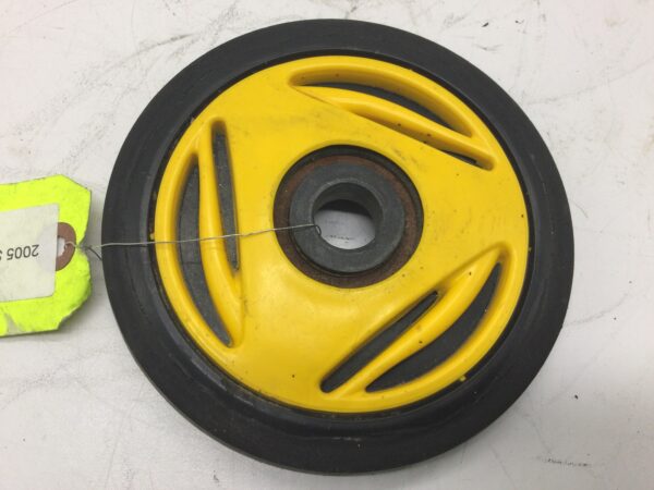 2005 Ski-Doo idler wheel 135MM- Yellow - Image 2