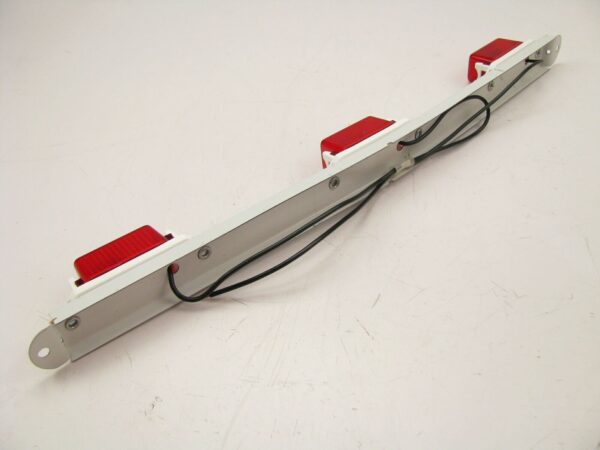 PETERSON ID LIGHT BAR - WHITE BAR W/ 3 RED LIGHTS - Image 2