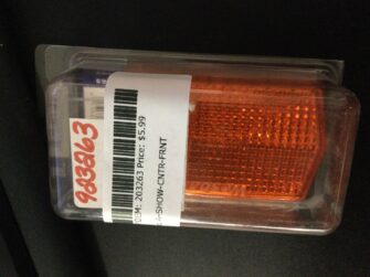 CLEARANCE/MARKER LAMP WITH REFLECTOR SURFACE MOUNT