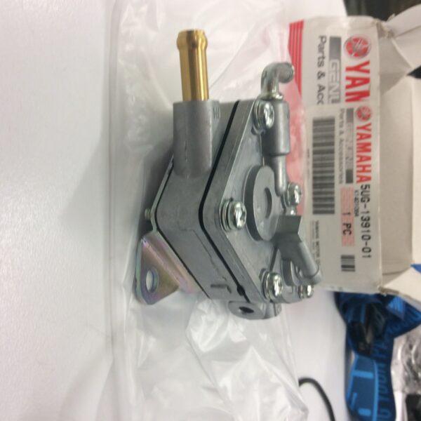 2004 Yamaha FUEL PUMP - Image 2