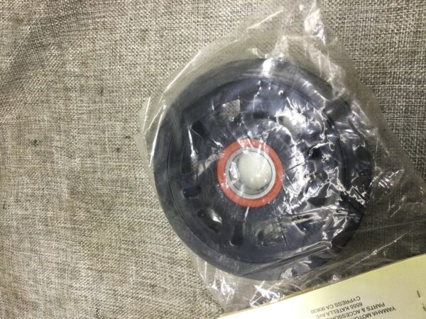 2010 Yamaha IDLER WHEEL BLACK - Image 3
