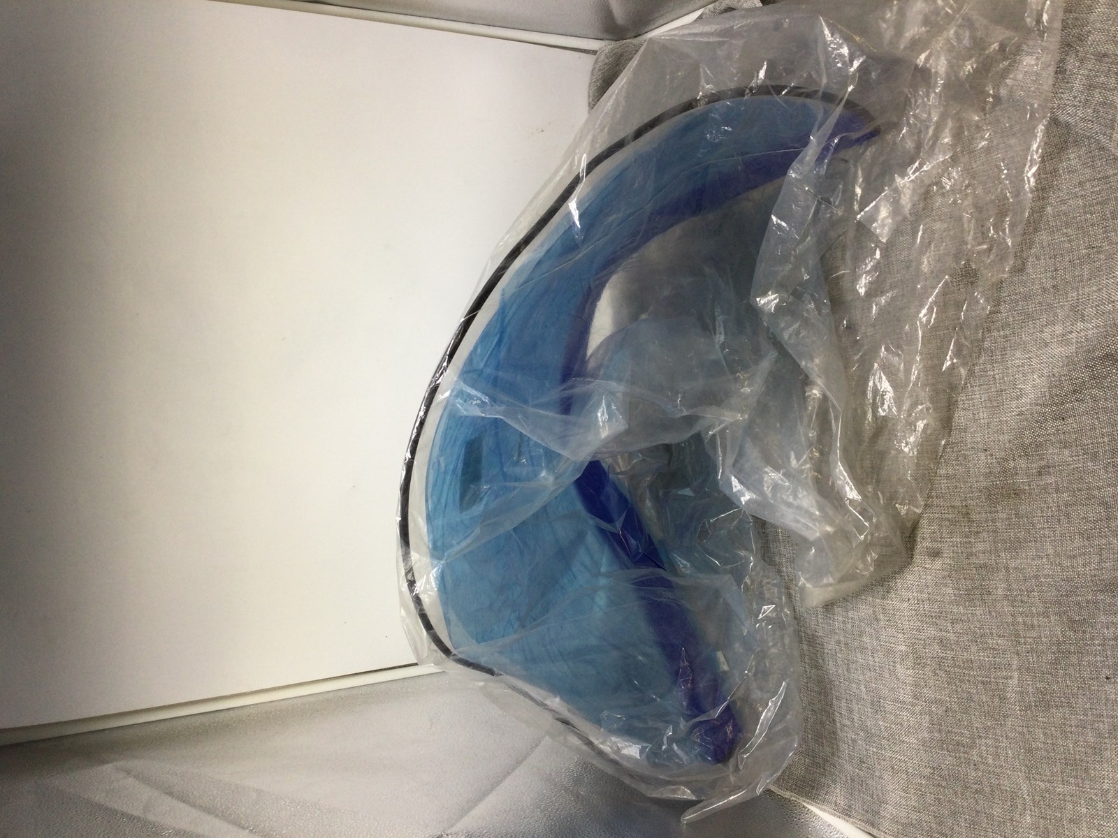 MEDIUM WINDSHIELD BLUE BOTTOM - Image 4